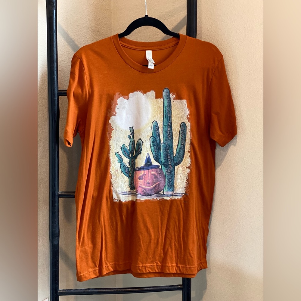 Halloween graphic tee